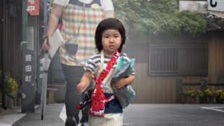 Lifespan of a Kid With a Hot Mom