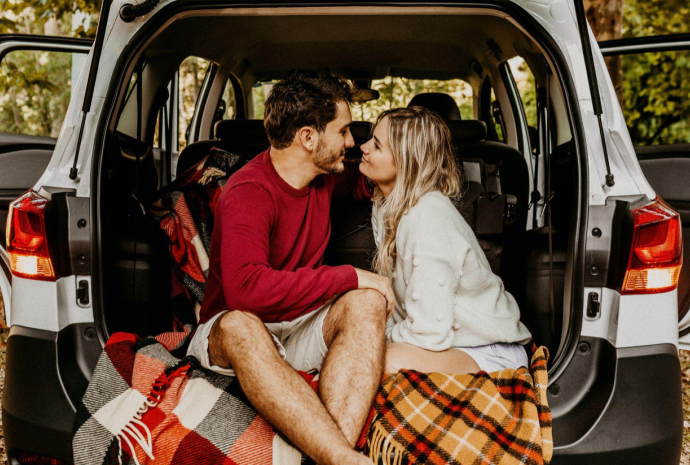 Road Tripping Romance: Exploring Iconic US Road Trip Routes for Couples