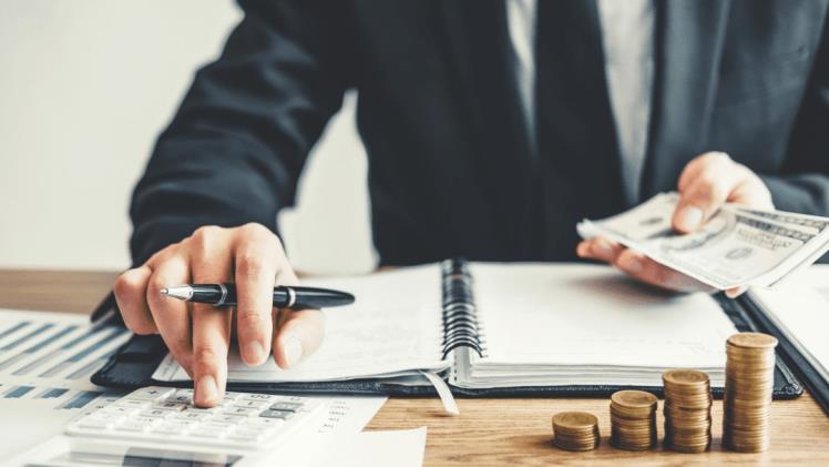 How To Reach Your 2024 Finance Goals With Psychic Help