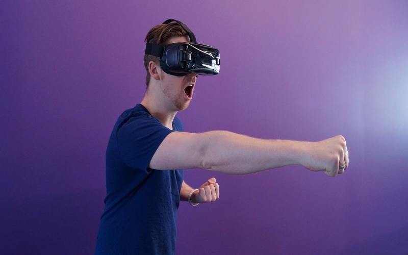 Virtual Realities: A Deep Dive into the World of Online Gaming